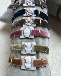 Bracciali in Velluto con Cammeo